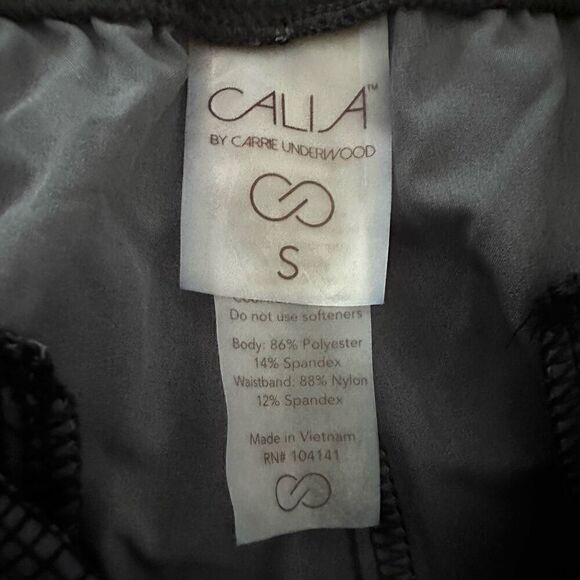 NWT Calia by Carrie Underwood Stretch Anywhere Cuffed Shorts Black Navy Small - Picture 4 of 7